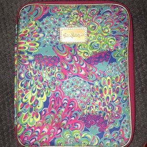 A lily plitzer computer case